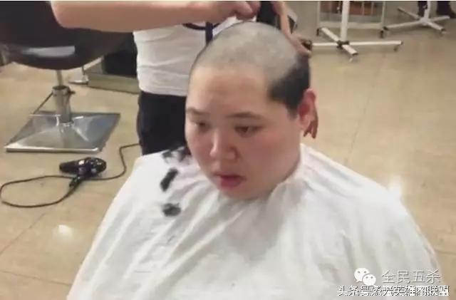 谁能介绍一下lol电竞圈呢