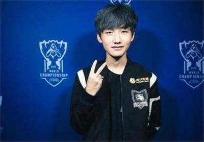 lol电竞百科全书小花生